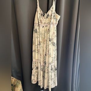 Torrid White Floral Maxi Dress